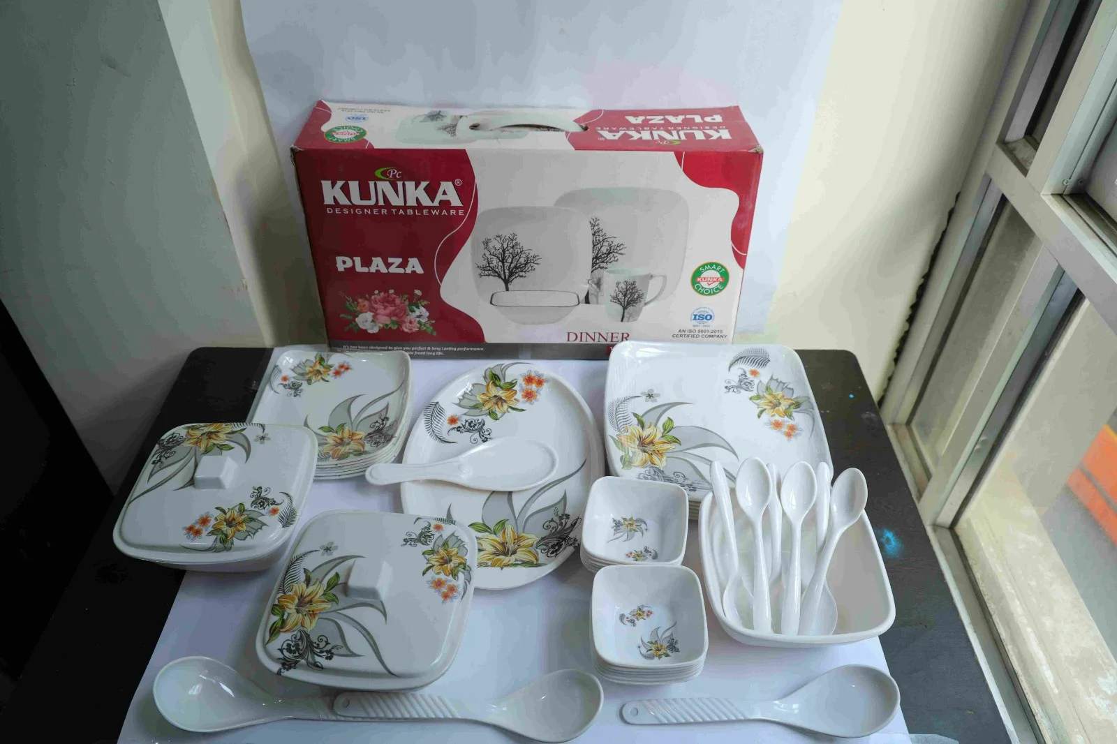 Plaza Dinner Set